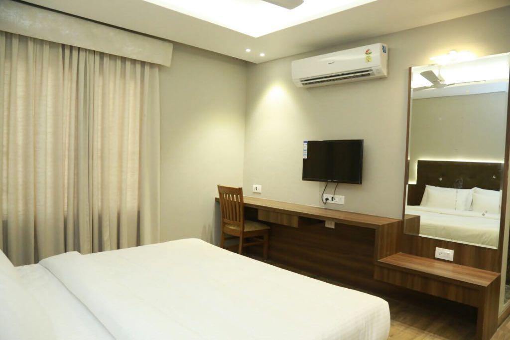 Hotel City Crown Mandsaur Kültér fotó